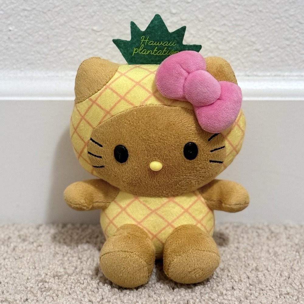 HAWAII Special Edition Dole Pineapple Hello Kitty 6" Plush No Tag